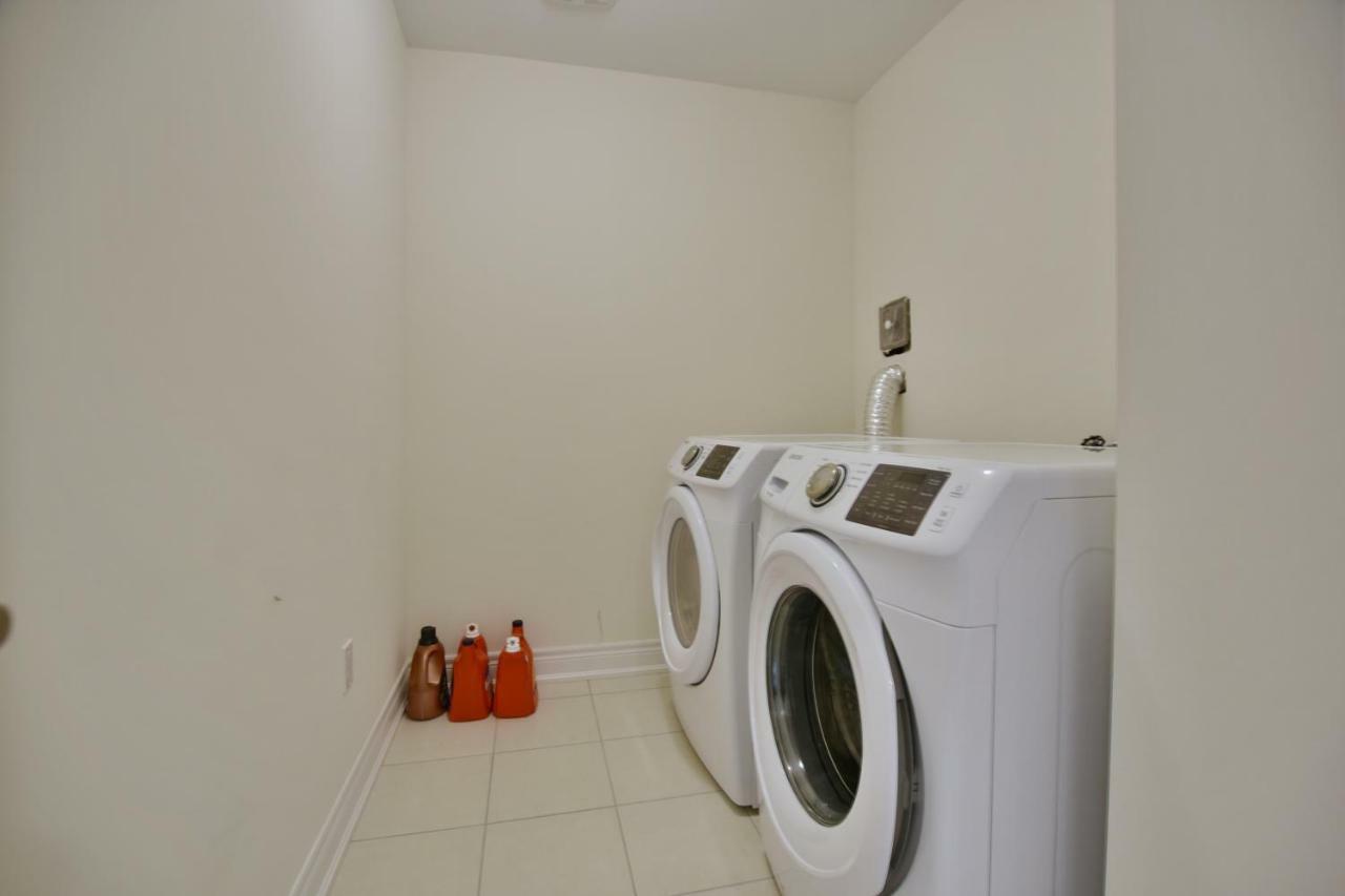 New Blue Mountain Village Snowbridge Executive Townhome Sleeps 10 With Outdoor Pool And Shuttle Nottawa Ngoại thất bức ảnh