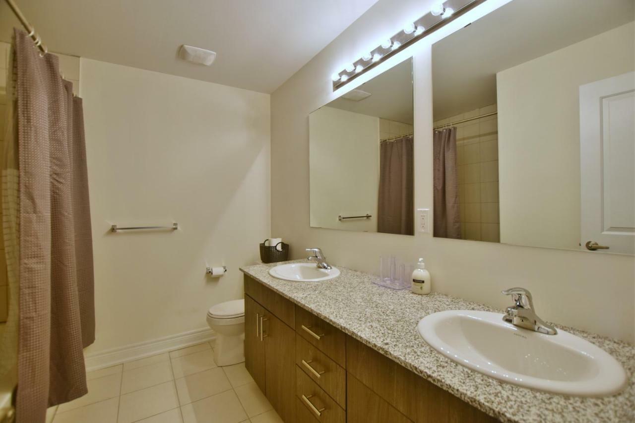 New Blue Mountain Village Snowbridge Executive Townhome Sleeps 10 With Outdoor Pool And Shuttle Nottawa Ngoại thất bức ảnh